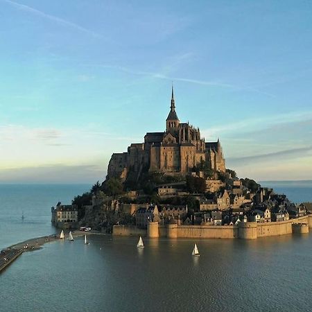 Appartement Avec Vue Fougères エクステリア 写真