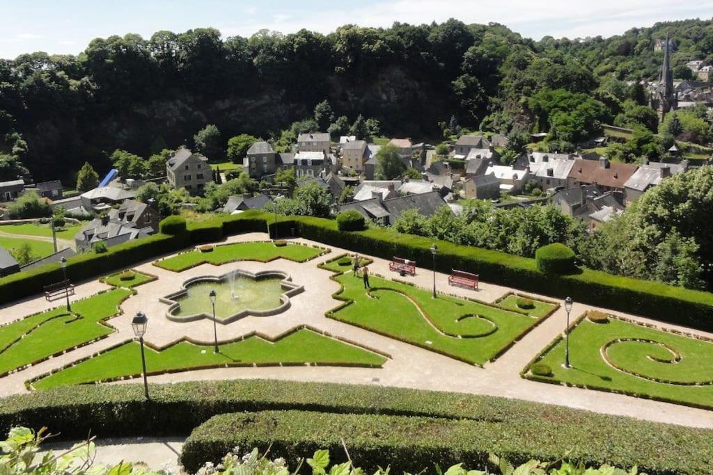 Appartement Avec Vue Fougères エクステリア 写真
